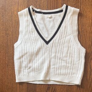Garage White and Black Knit V-Neck Crop Top